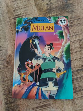 Livre Disney mulan