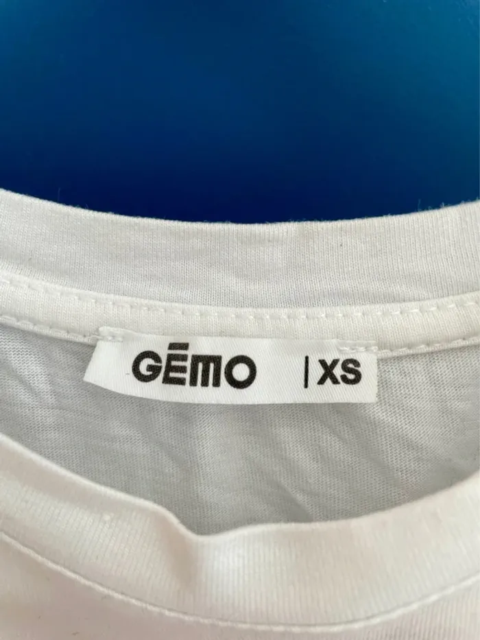 🌟 Tee-shirt femme en XS - photo numéro 3