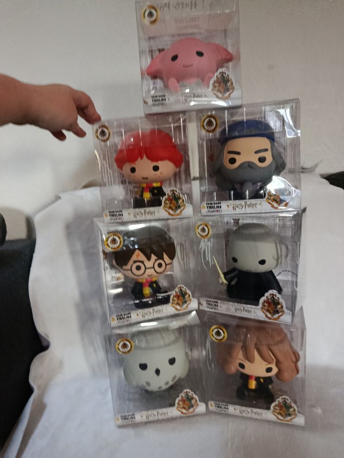 A saisir , lot de 7 belles tirelires " Harry Potter  "  ( bien lire svp ) - photo numéro 3