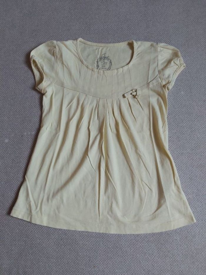 Tee-shirt fantaisie, manches courtes, uni jaune pâle 10 ans - Here + There C&A