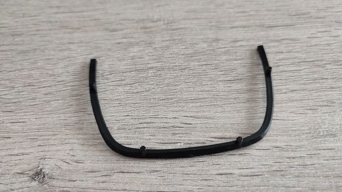 Baguette coffre pièce détachée miniature 1/18 Porsche 911 speedster 1989 Maisto #B44 - photo numéro 2