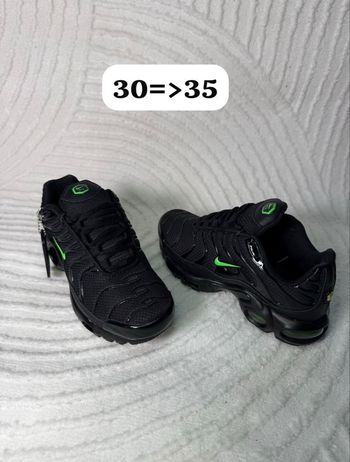 Nike tn enfants noir vert 33