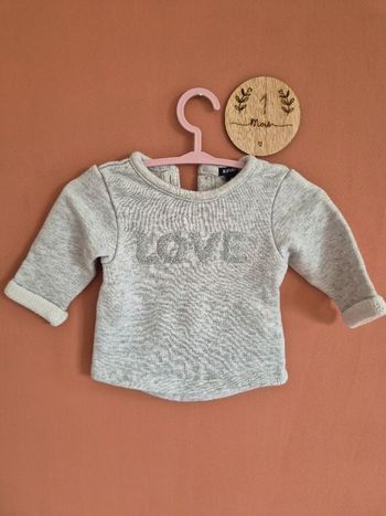 Pull Kiabi 1 mois