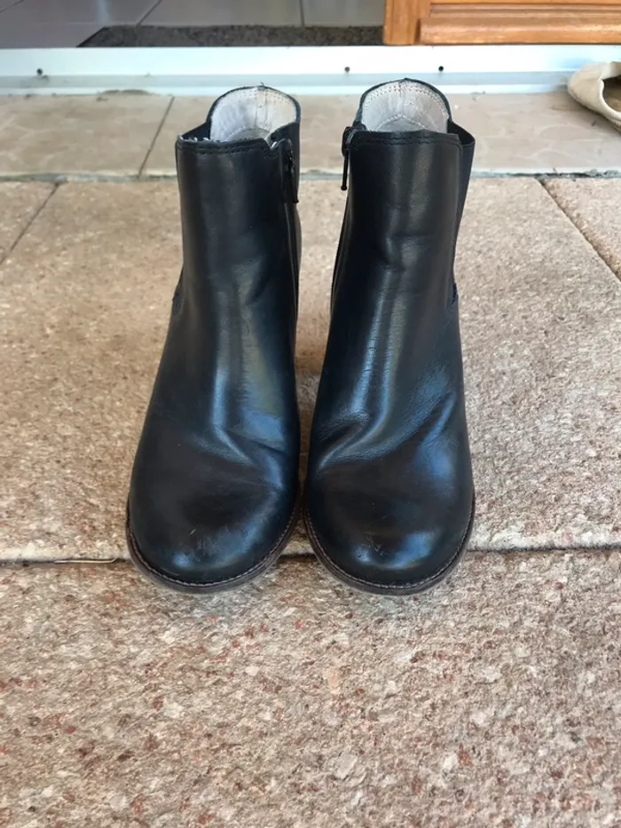 Bottines à talon noir - photo numéro 2