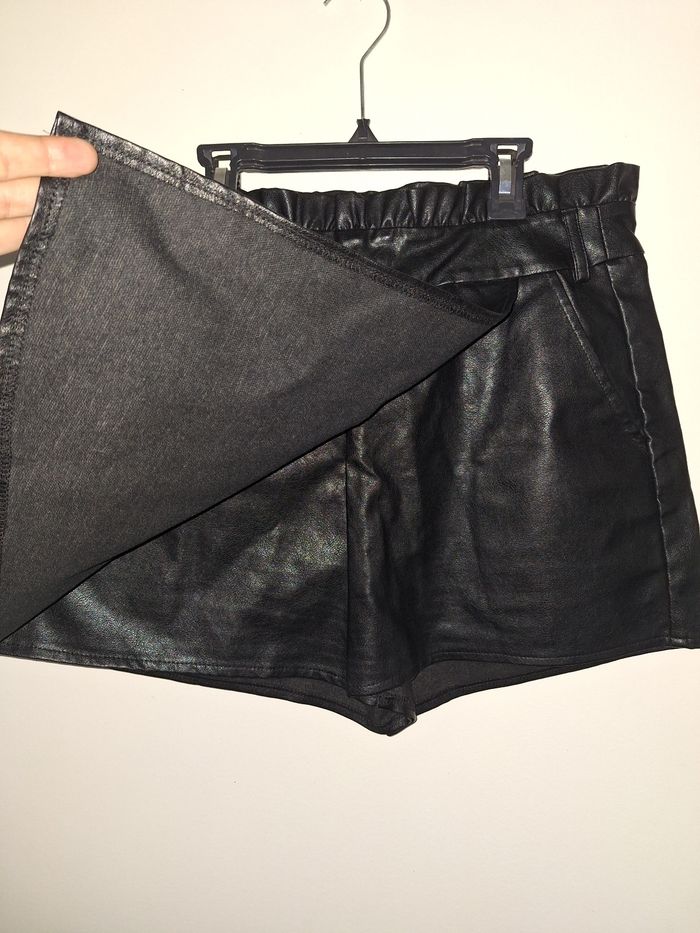 Jupe short - photo numéro 2