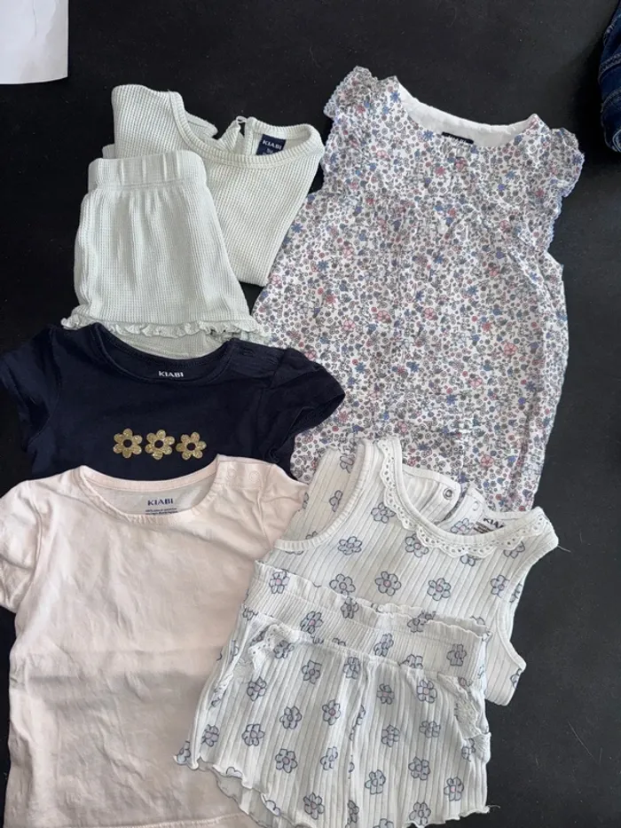 Lot 9 mois fille