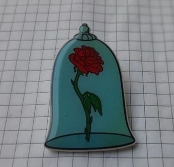 Pins broche disney rose