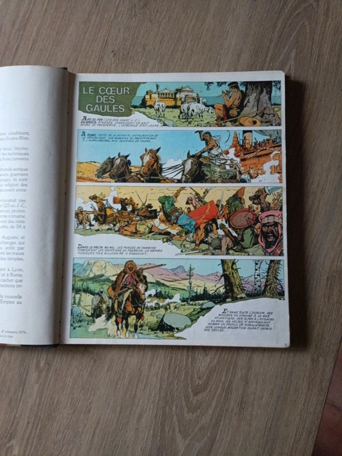 L'histoire de France en bandes dessinées Larousse - photo numéro 3