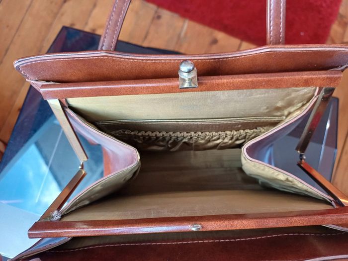 Vends petit sac à main marron - photo numéro 4