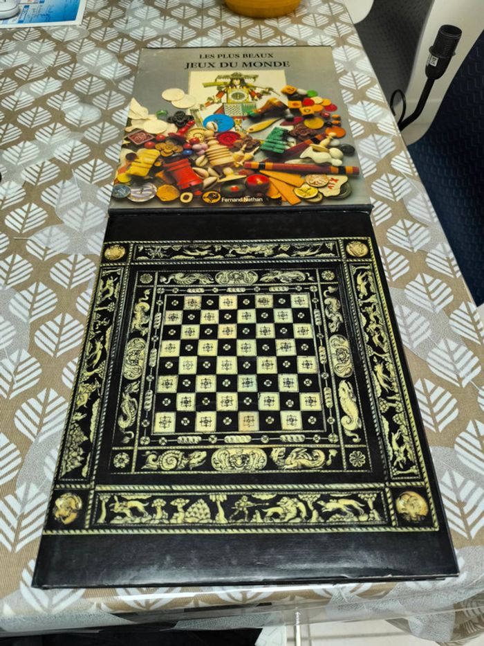 Les Plus Beaux Jeux du Monde R.C.Bell Editions Nathan 1980 - photo numéro 3