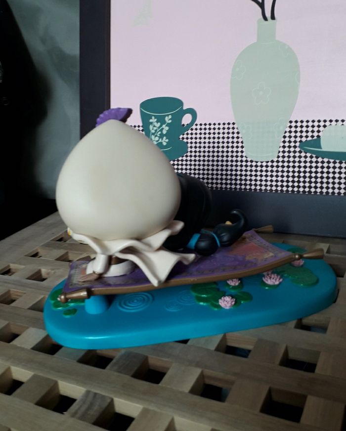 Funko Pop Disney Aladdin et Jasmine Movie Moments " Aladdin et Jasmine sur le tapis volant " " Magic Carpet Ride " #480 , avec 2 figurines vintage Disney Aladdin Mac Donald - photo numéro 5