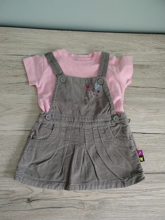 Robe salopette velours et son Tee-shirt manches courtes 6 mois fille - photo numéro 1