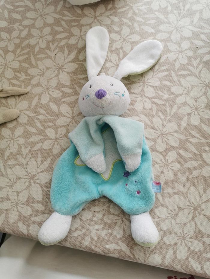 Doudou lapin phosphorescent Sucre D'orge