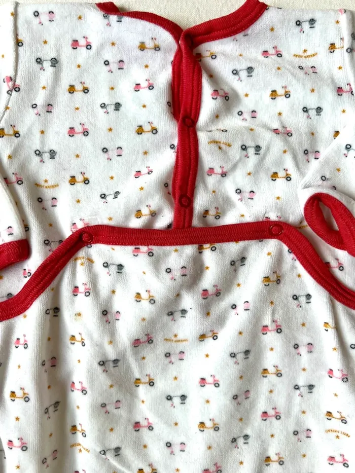 Pyjama Petit Bateau 9 mois – velours blanc imprimé scooters – parfait état - photo numéro 5