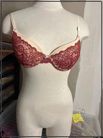 Soutient soutient  gorge  taille  85c neuf avec étiquette