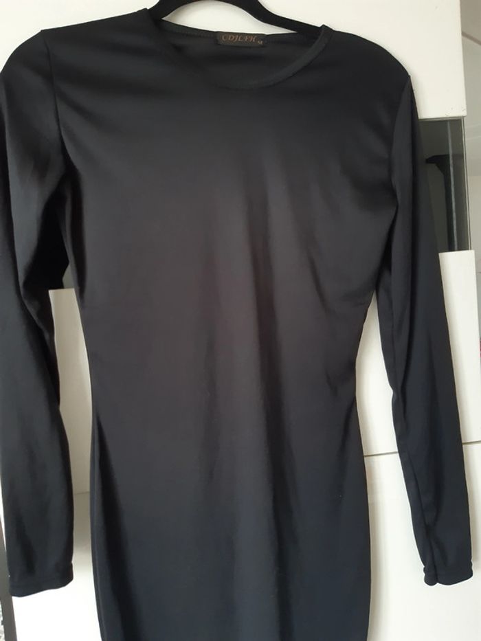 Robe moulante noire - photo numéro 5