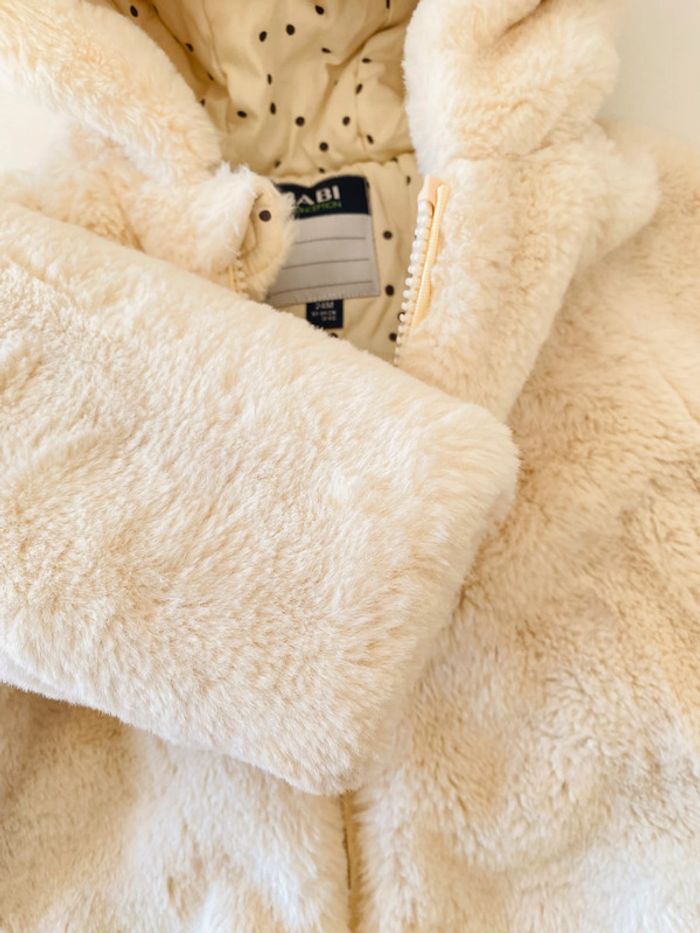 Veste à capuche toute douce comme neuve 24 mois - photo numéro 5