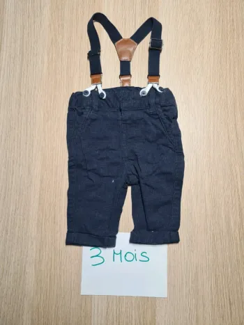 Pantalon a bretelles