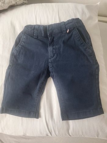 Short/bermuda 4 ans tape à l oeil