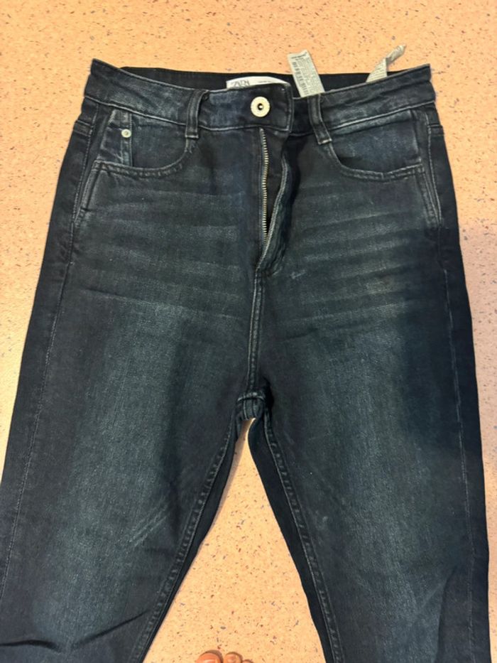 Jeans taille haute Zara  ( paquero)