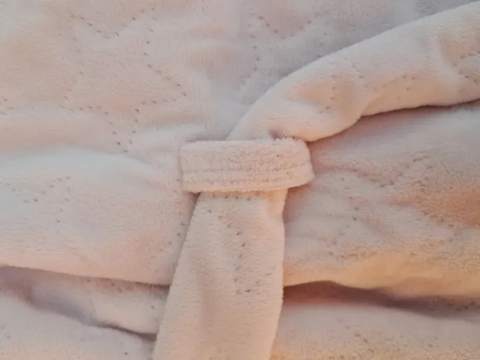 Superbe robe de chambre / peignoir doux, qualité, capuche doublée, ceinture - T 8 ans - Okaïdi - photo numéro 4