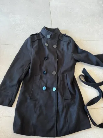 Manteau noir Flex Supply, très bon état, noté taille 4XL mais il taille M