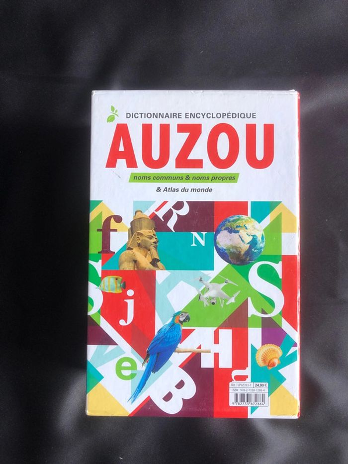 Dictionnaire et atlas du monde - photo numéro 3