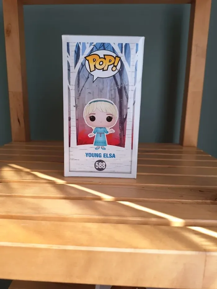 Funko POP Elsa Young n°588 La Reine des Neiges - photo numéro 4