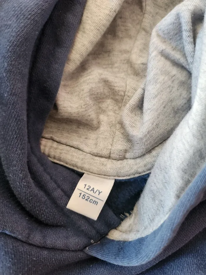Pull a capuche okaidi - photo numéro 5
