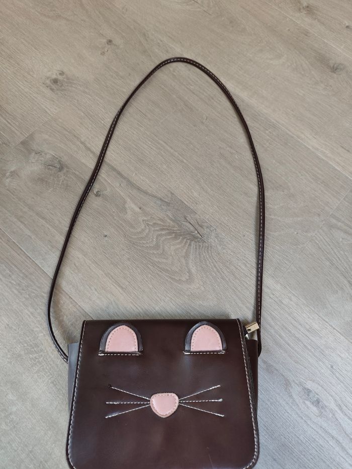 Sac a mains chat marron avec rabat