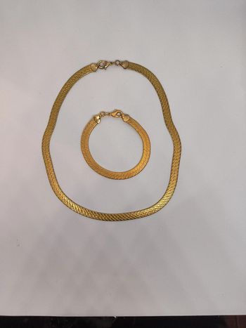 Parure en maille plate