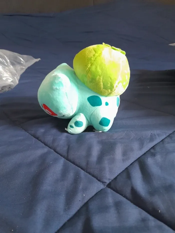 Peluche pokemon bulbasaur - photo numéro 2
