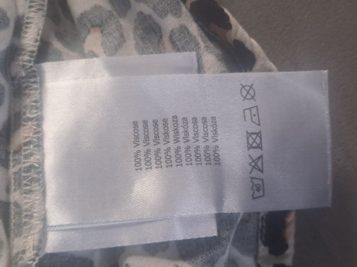 Haut Neuf sans étiquette Panthère Taille M - photo numéro 7