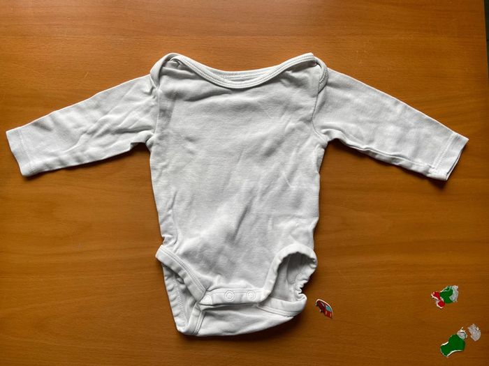 Body 1 - 2 mois