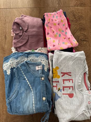 👚👗 Lot bébé fille 23-24 mois -33 vêtements - multi marques - très bon état - bon état