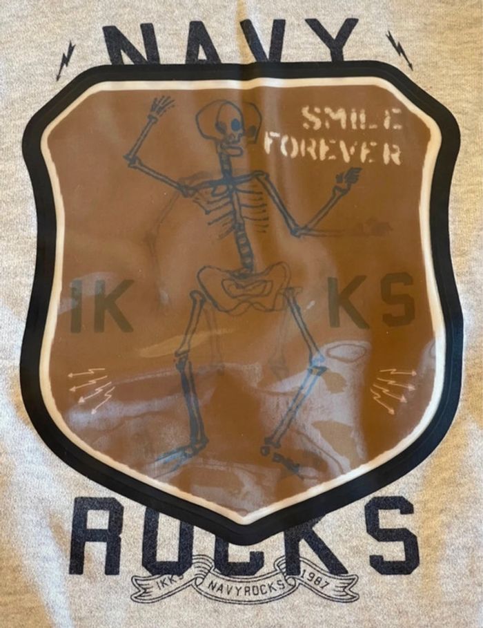 Sweat à capuche ikks taille 10 ans excellent état - photo numéro 3