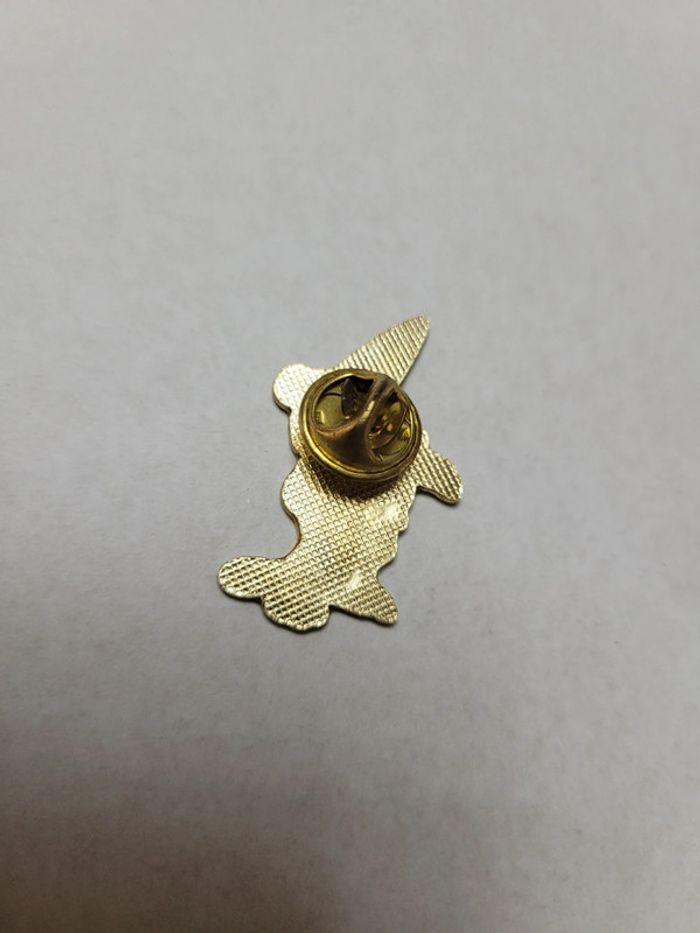 Pin's mickey fantasia - photo numéro 2