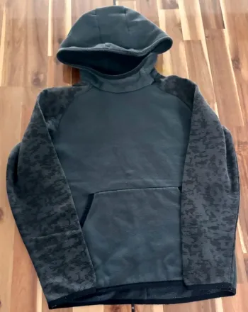 Pull à capuche