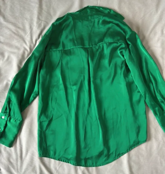Chemise Zara vert satinée taille M - photo numéro 4