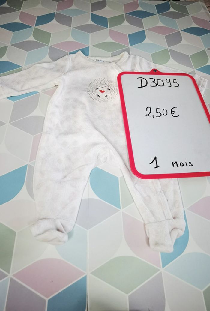 D3095 - pyjama fille 1 mois - photo numéro 3