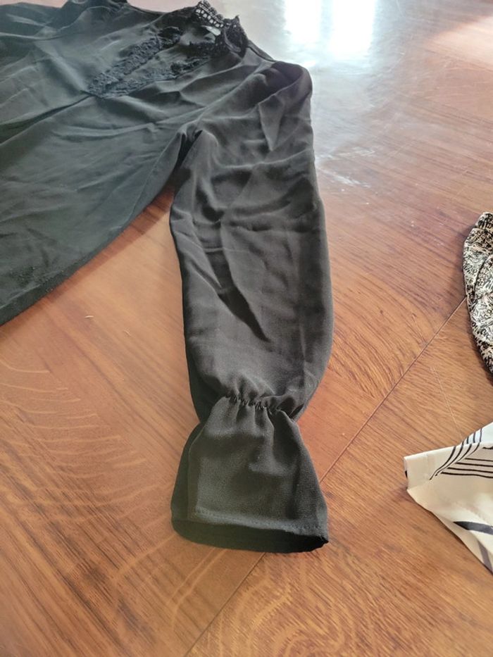 3 blouses femme taille 36 - photo numéro 4