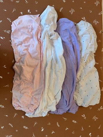Lot 4 draps de berceau