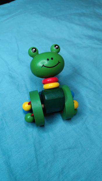 Grenouille en bois