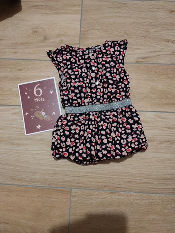 Très jolie robe boule 6 mois Gémo