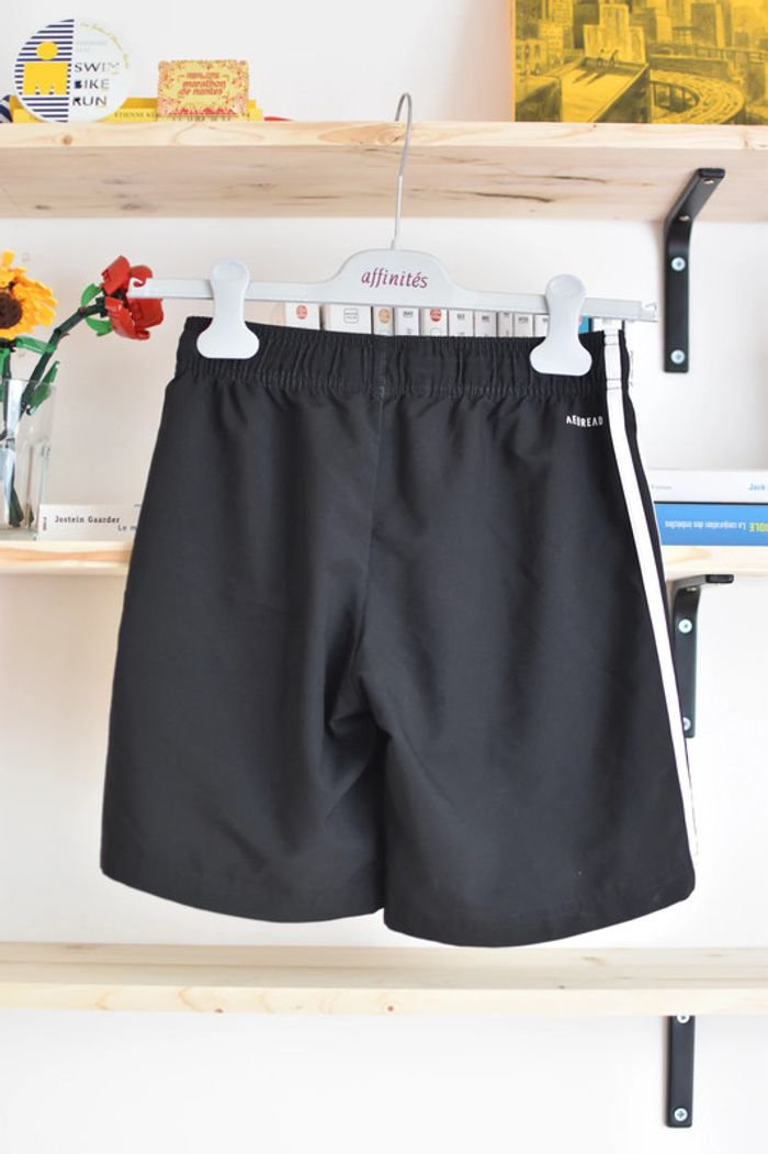 Short Adidas - photo numéro 3