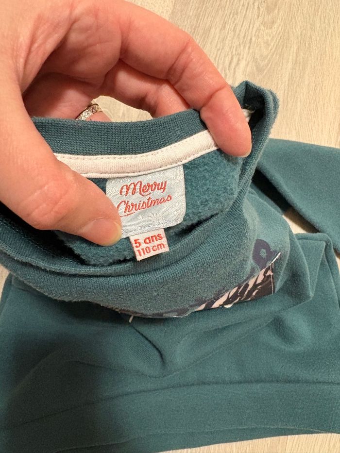 Sweat de Noël 5 ans - photo numéro 7