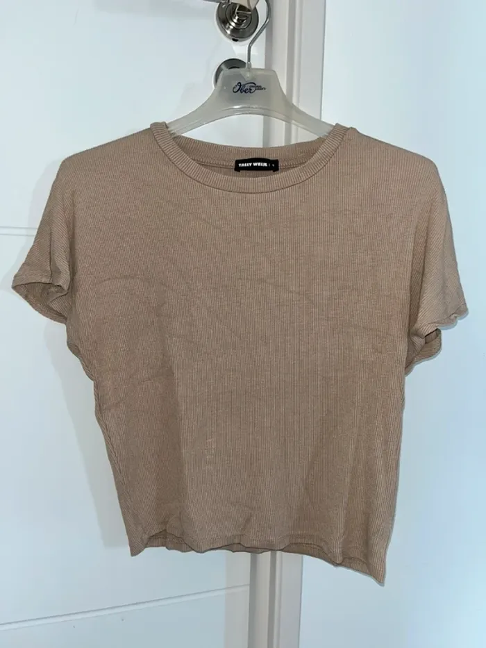 T-shirt beige