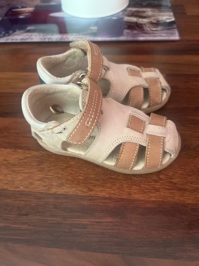 Chaussures bébé 21 - photo numéro 2