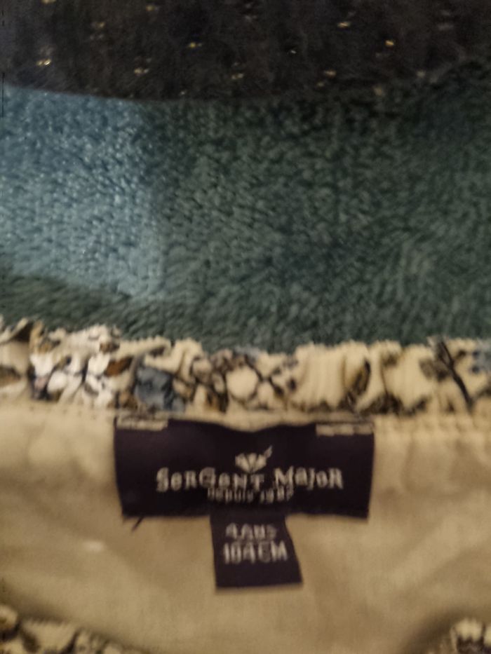 Jolie tenue 4 ans fille - photo numéro 2