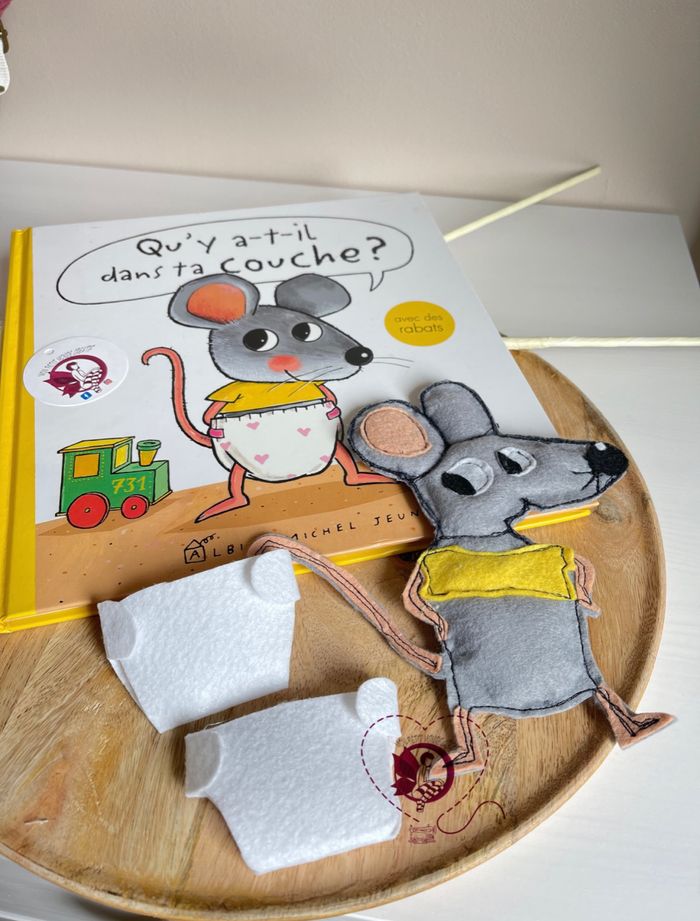 Marionnette inspirée sur le Livre Qu’y a-t-il dans ta couche? - photo numéro 2